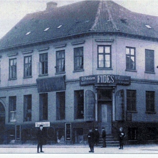 Algade 2, det første bibliotek, ca. 1900
